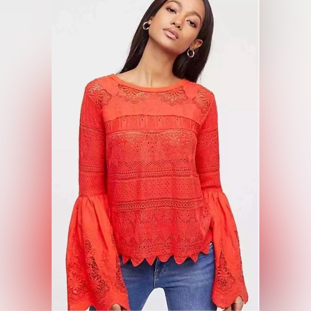 Free People Bell Long Sleeve size Small